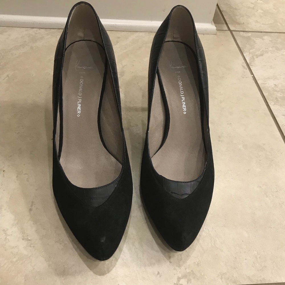 Italian Suede Pumps